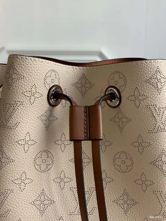 Cheap VUITTON MURIA LOUIS 0704